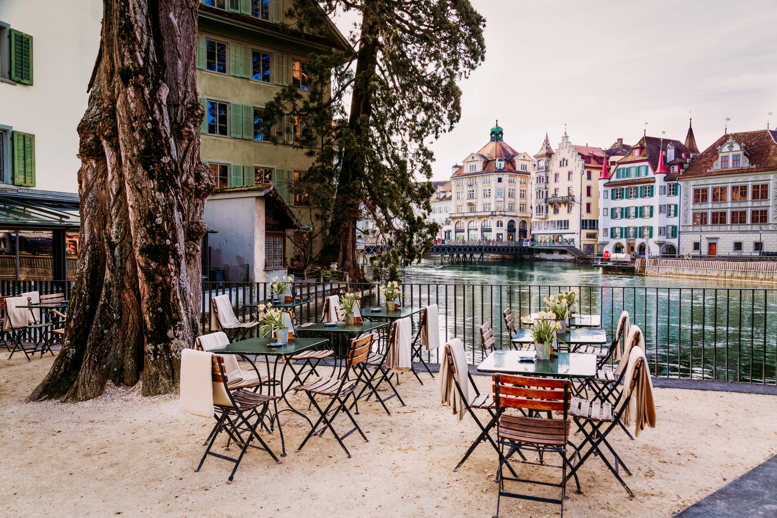 switzerland-cafe
