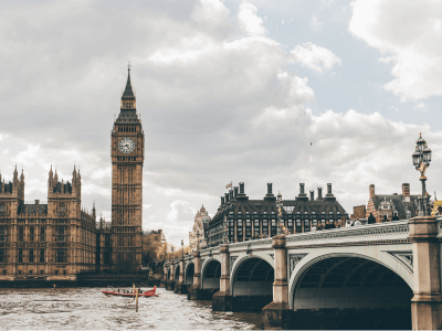 London city view over water with clock tower