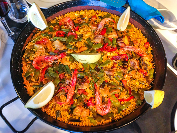 allergy friendly paella an egg free Spain lunch
