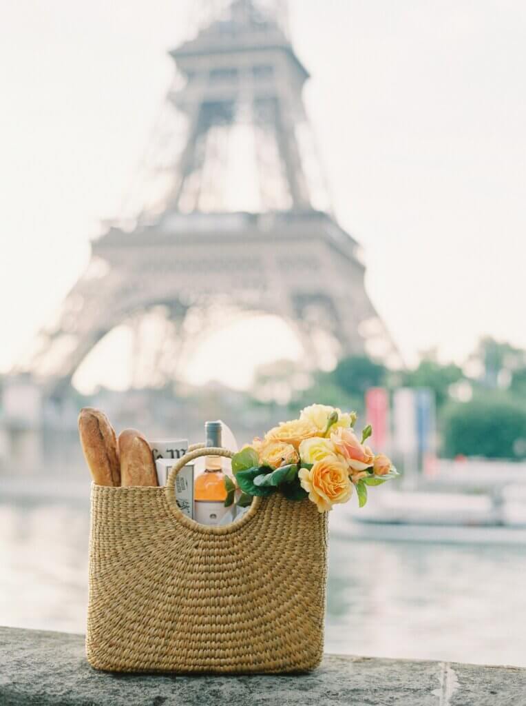 picnic basket to eat dairy free in Paris