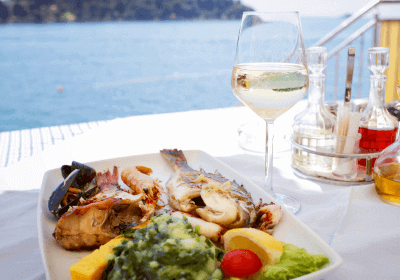 Croatia Country Guide With Food Allergies - eating seafood at a cafe in croatia