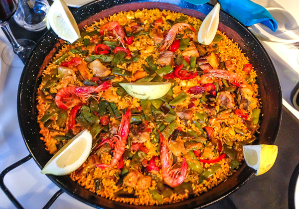 allergy friendly paella an egg free Spain lunch