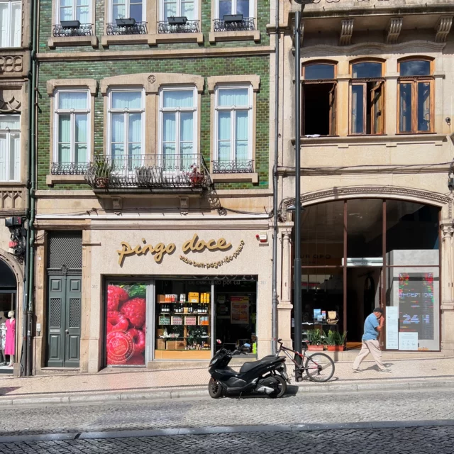 While I always recommend bringing safe food with you when traveling, personally I love to check out grocery stores for fruit or other items. 

Google translate is my best friend here so that I can read labels. 
.
.
.
#foodallergytravel #foodallergytravelagent #glutenfree #top9free #foodallergyadvocate #livingwithfoodallergies #portoportugal